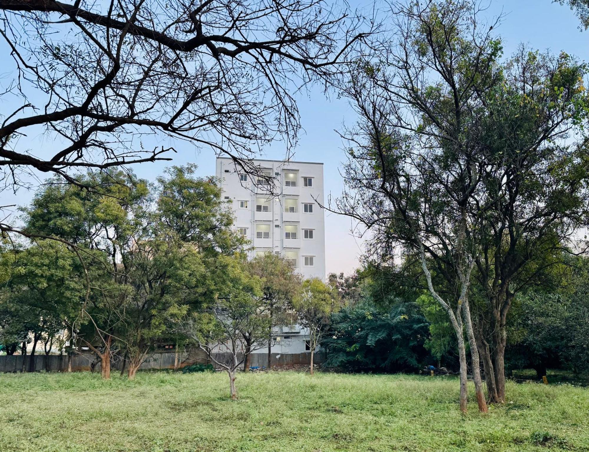Truelife Whitefield - Premium 1 Bhk Apartments - Prime Location - Easy Access To Main Rd - Metro - Itpl - Fast Wifi - Kitchen - Smart Tv - Power Backup - Park - Garden Views Bangalore Eksteriør bilde